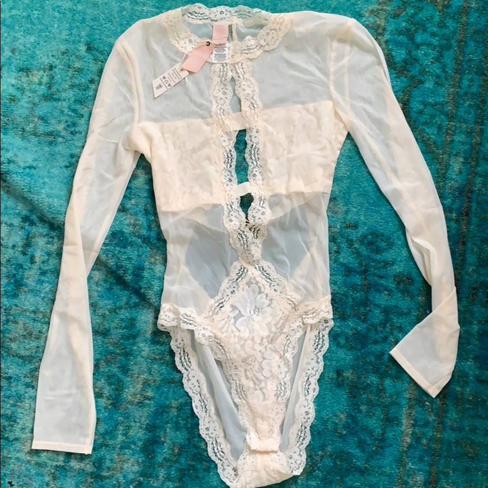 Cream Lace Lingerie Bodysuit